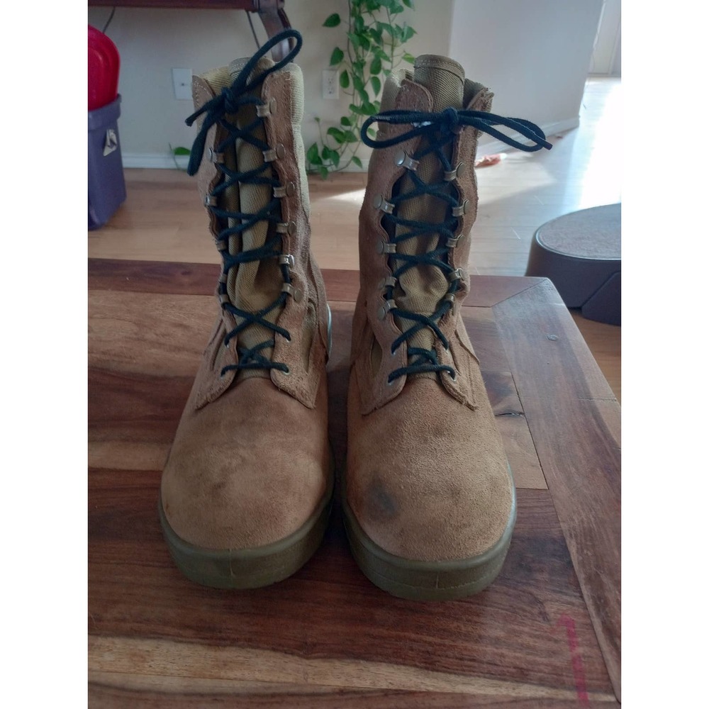 Marine Corps Issued Vibram Belleville Gortex Boots. Size 13R